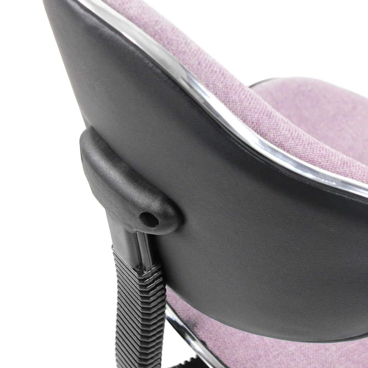 KIDDY GTI-3-lasten pyörivän tuolin selkänoja vaaleanpunaisena, mustalla muovikuorella ja kromikehyksellä, valmistaja hjh OFFICE