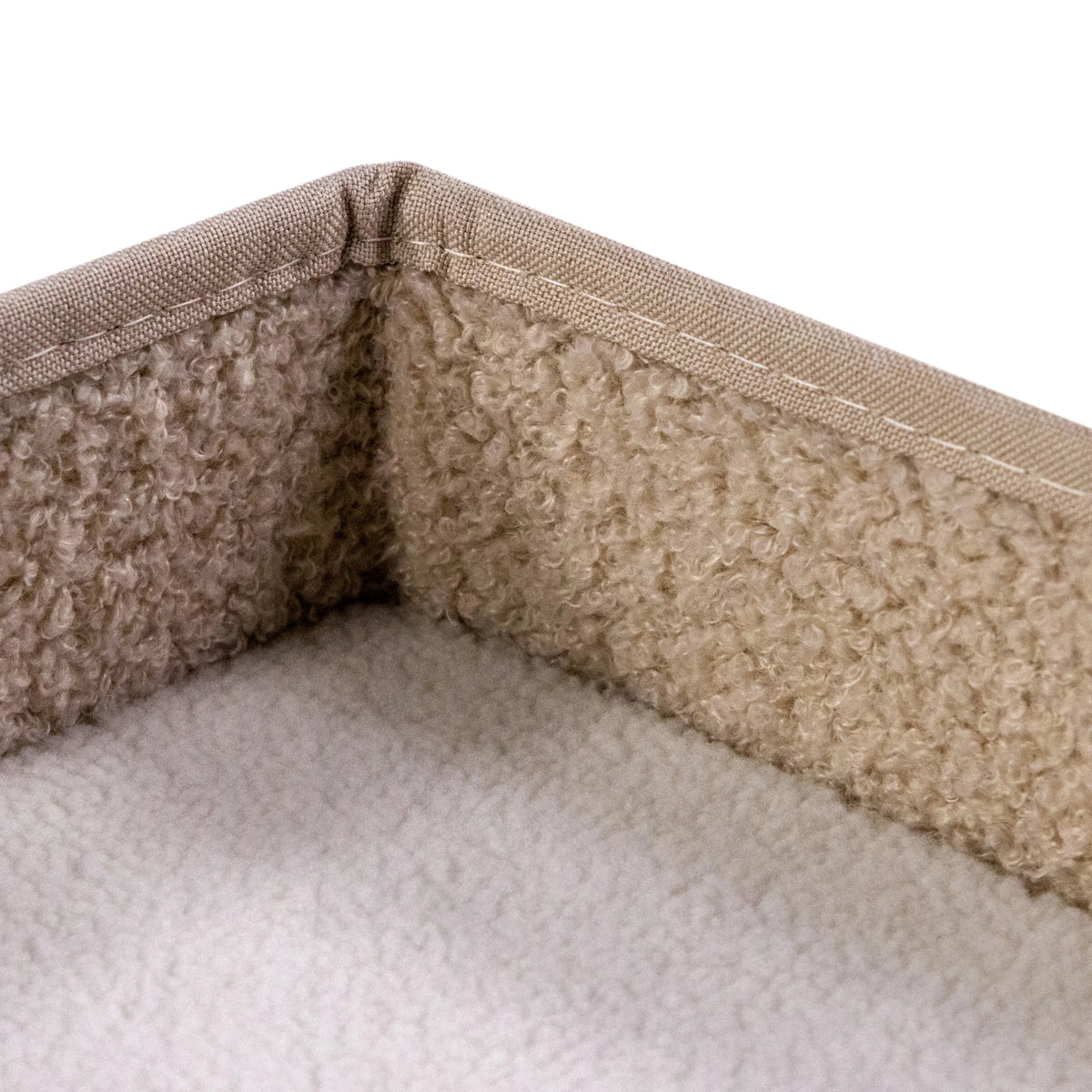 Beige, pörröinen vuori ja vahvistettu sauma Kissan pesä PAWY EB, valmistaja hjh LIVING