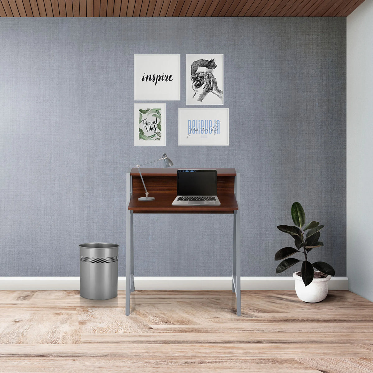 Kirjoituspöytä DUMONT pähkinäpuuta, mitat 78 x 50,5 cm ja hopeanväriset jalat, valmistaja hjh OFFICE