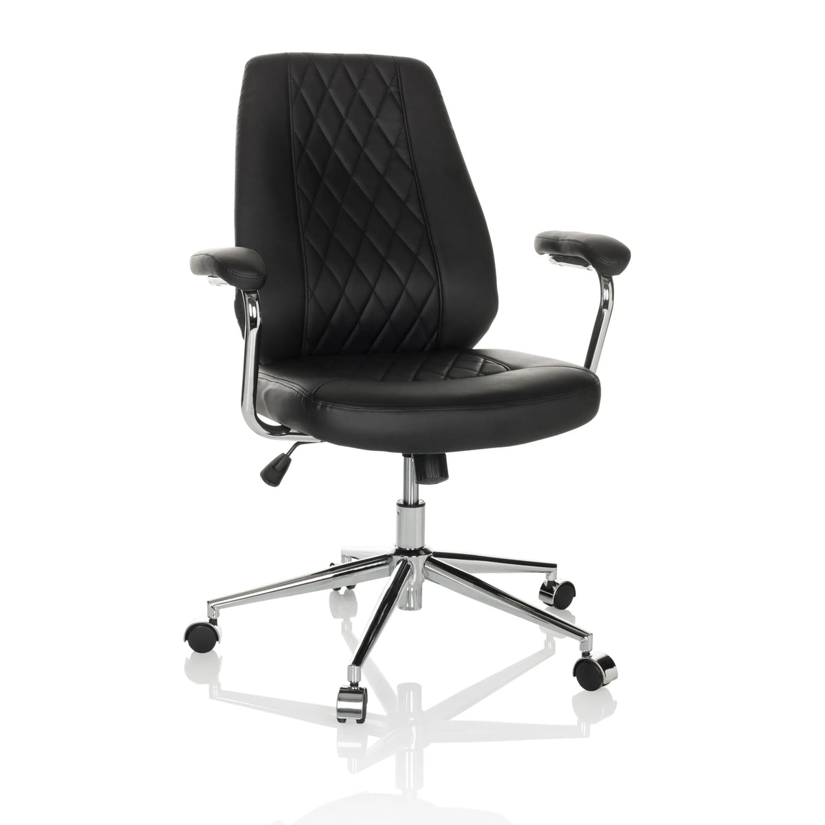 Schwarzer Home-Office-Chefsessel THEO I mit gesteppter Rückenlehne und Fußkreuz mit fünf Rollen von hjh OFFICE – 360-Grad-Ansicht (Frontansicht 15°)