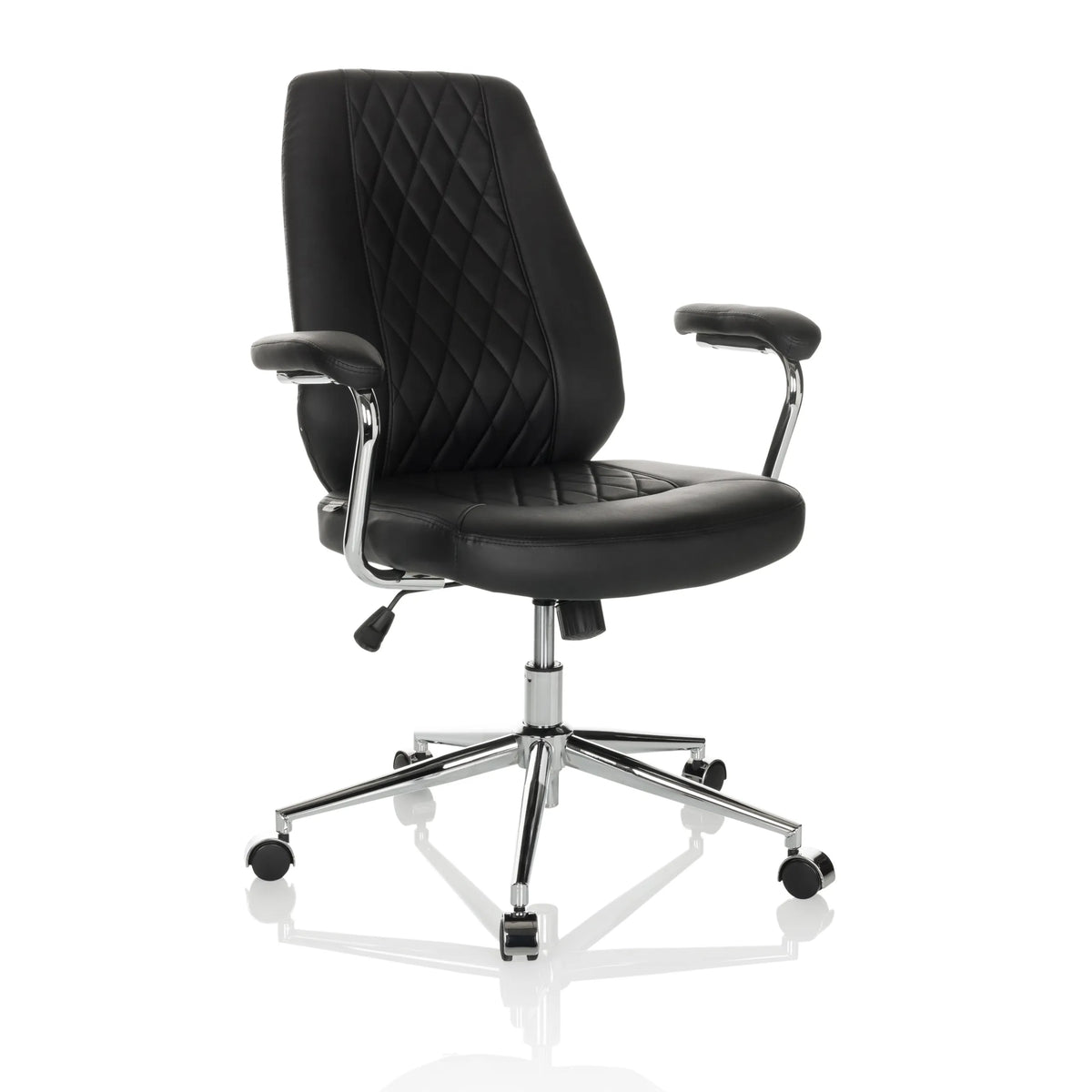 Schwarzer Home-Office-Chefsessel THEO I mit gesteppter Rückenlehne und Fußkreuz mit fünf Rollen von hjh OFFICE – 360-Grad-Ansicht (schräge Frontansicht 30°)