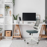 Harmaa Home Office -toimistotuoli MIKO W ECO verkkoselkänojalla ja valkoisilla käsinojilla, valmistaja hjh OFFICE