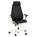 Schwarzer High-End-Bürostuhl GENIDIA PRO WHITE aus Leder mit weißem Fußkreuz und fünf Rollen von hjh OFFICE – 360-Grad-Ansicht (Frontansicht 20°)