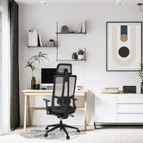 Musta Ammattitason toimistotuoli TRAMORE, jossa on verkkoselkänoja ja pyörät, valoisassa kotitoimistossa, valmistaja hjh OFFICE