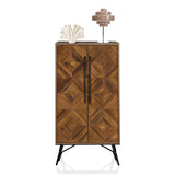 Lipasto SANTJAGO WOOD HIGH tummanruskeaa puuta, jossa on geometrinen kuvio ja mustat jalat, valmistaja hjh LIVING