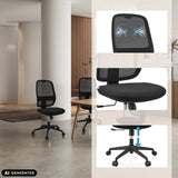 Ammattitason toimistotuoli Minoro B värissä musta, hengittävällä selkänojalla ja kaasujousella, valmistaja hjh OFFICE (tekoälyllä luotu kuva)