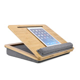 Kannettavan tietokoneen alusta COMFILAP III ruskeasta bambusta harmaalla pehmusteella ja tabletti, valmistaja hjh OFFICE