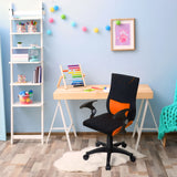 Lasten pyörivä tuoli KIDDY PRO AL musta-oranssina, käsinojilla ja pyörillä, valmistaja hjh OFFICE