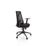 Schwarzer Homeoffice-Bürostuhl FALUN BASIC mit Netzrücken und Fußkreuz mit fünf Rollen von hjh OFFICE – 360-Grad-Ansicht (schräge Frontansicht 60°)