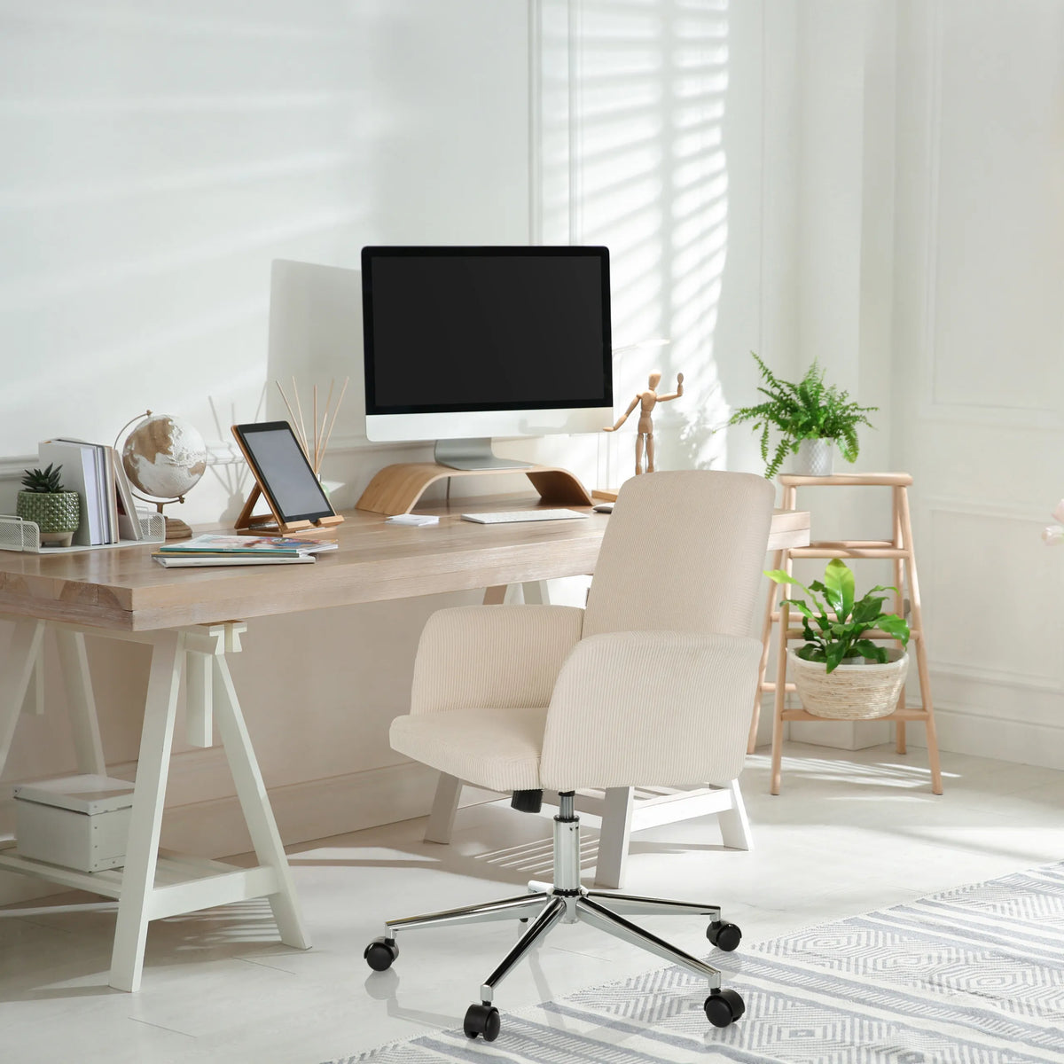 Beige Home Office -toimistotuoli SOLAO CORD käsinojilla ja rullajalustalla, valmistaja hjh OFFICE