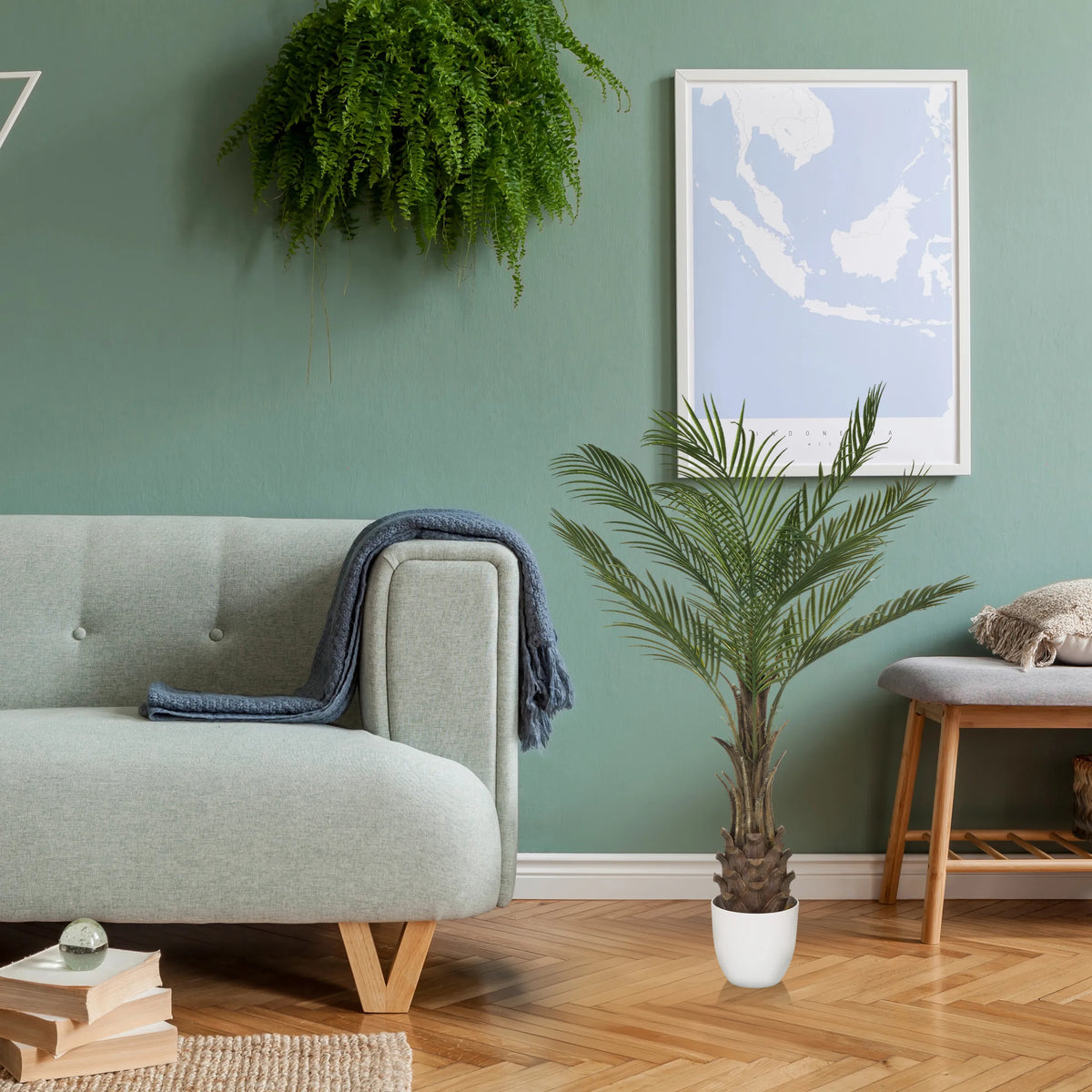 Vihreä tekokasvi DRACAENA valkoisessa ruukussa puulattialla, valmistaja hjh OFFICE
