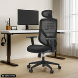 Schwarzer Homeoffice-Bürostuhl BLACORE mit Netzrückenlehne und Kopfstütze von MyBuero (KI-generiertes Bild)