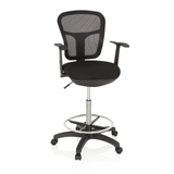 Musta korkea työtuoli TOP WORK 108, jossa on verkkoselkänoja, jalkarengas ja viisipyöräinen jalusta, valmistaja hjh OFFICE – 360 asteen näkymä (etunäkymä 20°)