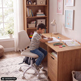 Beige Lumikid lasten pyörivä tuoli työpöydän ääressä, valmistaja hjh OFFICE (tekoälyllä luotu kuva)