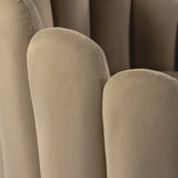 Ruokasalin tuolin SCALLORE beige kangaspäällysteen saumayksityiskohta, valmistaja hjh LIVING